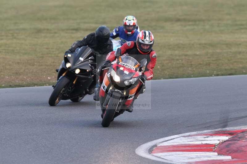 Motorcycle action photographs;Trackday digital images;event digital images;eventdigitalimages;no limits trackday;peter wileman photography;snetterton;snetterton circuit norfolk;snetterton photographs;trackday;trackday photos