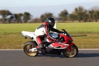 Motorcycle-action-photographs;Trackday-digital-images;event-digital-images;eventdigitalimages;no-limits-trackday;peter-wileman-photography;snetterton;snetterton-circuit-norfolk;snetterton-photographs;trackday;trackday-photos