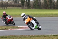 Motorcycle-action-photographs;Trackday-digital-images;event-digital-images;eventdigitalimages;no-limits-trackday;peter-wileman-photography;snetterton;snetterton-circuit-norfolk;snetterton-photographs;trackday;trackday-photos