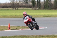 Motorcycle-action-photographs;Trackday-digital-images;event-digital-images;eventdigitalimages;no-limits-trackday;peter-wileman-photography;snetterton;snetterton-circuit-norfolk;snetterton-photographs;trackday;trackday-photos