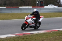 Motorcycle-action-photographs;Trackday-digital-images;event-digital-images;eventdigitalimages;no-limits-trackday;peter-wileman-photography;snetterton;snetterton-circuit-norfolk;snetterton-photographs;trackday;trackday-photos