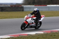 Motorcycle-action-photographs;Trackday-digital-images;event-digital-images;eventdigitalimages;no-limits-trackday;peter-wileman-photography;snetterton;snetterton-circuit-norfolk;snetterton-photographs;trackday;trackday-photos