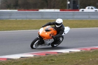 Motorcycle-action-photographs;Trackday-digital-images;event-digital-images;eventdigitalimages;no-limits-trackday;peter-wileman-photography;snetterton;snetterton-circuit-norfolk;snetterton-photographs;trackday;trackday-photos