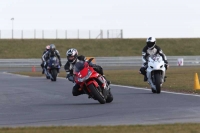 Motorcycle-action-photographs;Trackday-digital-images;event-digital-images;eventdigitalimages;no-limits-trackday;peter-wileman-photography;snetterton;snetterton-circuit-norfolk;snetterton-photographs;trackday;trackday-photos
