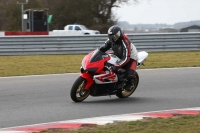 Motorcycle-action-photographs;Trackday-digital-images;event-digital-images;eventdigitalimages;no-limits-trackday;peter-wileman-photography;snetterton;snetterton-circuit-norfolk;snetterton-photographs;trackday;trackday-photos