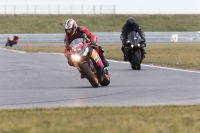 Motorcycle-action-photographs;Trackday-digital-images;event-digital-images;eventdigitalimages;no-limits-trackday;peter-wileman-photography;snetterton;snetterton-circuit-norfolk;snetterton-photographs;trackday;trackday-photos