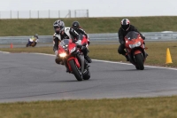 Motorcycle-action-photographs;Trackday-digital-images;event-digital-images;eventdigitalimages;no-limits-trackday;peter-wileman-photography;snetterton;snetterton-circuit-norfolk;snetterton-photographs;trackday;trackday-photos