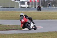 Motorcycle-action-photographs;Trackday-digital-images;event-digital-images;eventdigitalimages;no-limits-trackday;peter-wileman-photography;snetterton;snetterton-circuit-norfolk;snetterton-photographs;trackday;trackday-photos