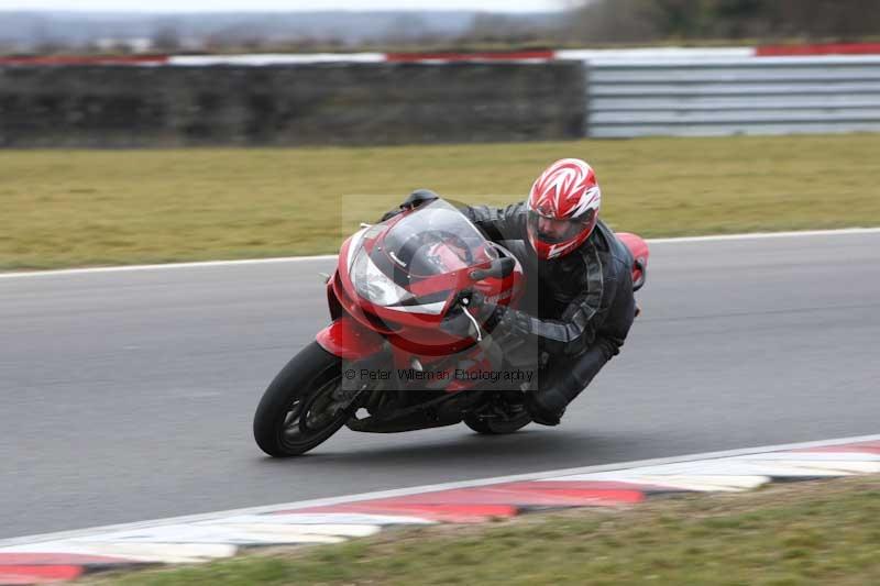 Motorcycle action photographs;Trackday digital images;event digital images;eventdigitalimages;no limits trackday;peter wileman photography;snetterton;snetterton circuit norfolk;snetterton photographs;trackday;trackday photos
