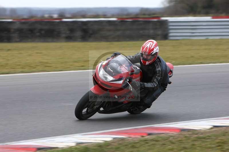 Motorcycle action photographs;Trackday digital images;event digital images;eventdigitalimages;no limits trackday;peter wileman photography;snetterton;snetterton circuit norfolk;snetterton photographs;trackday;trackday photos