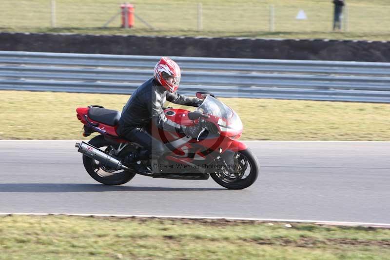 Motorcycle action photographs;Trackday digital images;event digital images;eventdigitalimages;no limits trackday;peter wileman photography;snetterton;snetterton circuit norfolk;snetterton photographs;trackday;trackday photos