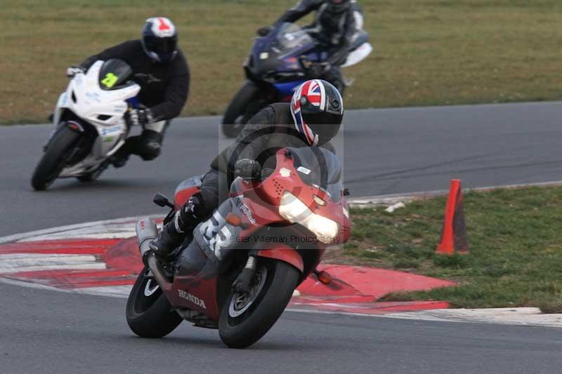 Motorcycle action photographs;Trackday digital images;event digital images;eventdigitalimages;no limits trackday;peter wileman photography;snetterton;snetterton circuit norfolk;snetterton photographs;trackday;trackday photos