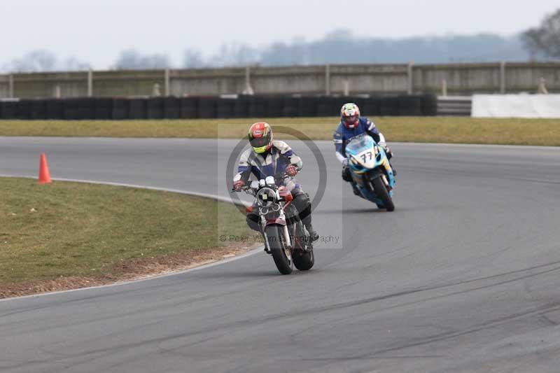 Motorcycle action photographs;Trackday digital images;event digital images;eventdigitalimages;no limits trackday;peter wileman photography;snetterton;snetterton circuit norfolk;snetterton photographs;trackday;trackday photos