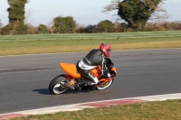 Motorcycle-action-photographs;Trackday-digital-images;event-digital-images;eventdigitalimages;no-limits-trackday;peter-wileman-photography;snetterton;snetterton-circuit-norfolk;snetterton-photographs;trackday;trackday-photos