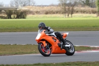 Motorcycle-action-photographs;Trackday-digital-images;event-digital-images;eventdigitalimages;no-limits-trackday;peter-wileman-photography;snetterton;snetterton-circuit-norfolk;snetterton-photographs;trackday;trackday-photos