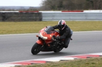 Motorcycle-action-photographs;Trackday-digital-images;event-digital-images;eventdigitalimages;no-limits-trackday;peter-wileman-photography;snetterton;snetterton-circuit-norfolk;snetterton-photographs;trackday;trackday-photos