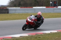 Motorcycle-action-photographs;Trackday-digital-images;event-digital-images;eventdigitalimages;no-limits-trackday;peter-wileman-photography;snetterton;snetterton-circuit-norfolk;snetterton-photographs;trackday;trackday-photos