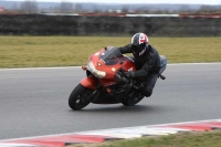 Motorcycle-action-photographs;Trackday-digital-images;event-digital-images;eventdigitalimages;no-limits-trackday;peter-wileman-photography;snetterton;snetterton-circuit-norfolk;snetterton-photographs;trackday;trackday-photos