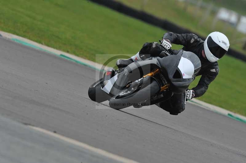 Motorcycle action photographs;anglesey circuit;anglesey trackday photographs;event digital images;eventdigitalimages;no limits trackday;oulton park circuit cheshire;peter wileman photography;trackday;trackday digital images;trackday photos;ty croes circuit wales