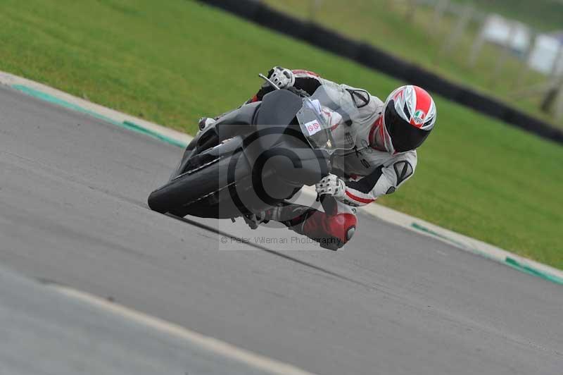 Motorcycle action photographs;anglesey circuit;anglesey trackday photographs;event digital images;eventdigitalimages;no limits trackday;oulton park circuit cheshire;peter wileman photography;trackday;trackday digital images;trackday photos;ty croes circuit wales