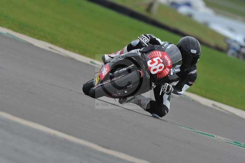 Motorcycle action photographs;anglesey circuit;anglesey trackday photographs;event digital images;eventdigitalimages;no limits trackday;oulton park circuit cheshire;peter wileman photography;trackday;trackday digital images;trackday photos;ty croes circuit wales