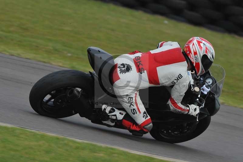 Motorcycle action photographs;anglesey circuit;anglesey trackday photographs;event digital images;eventdigitalimages;no limits trackday;oulton park circuit cheshire;peter wileman photography;trackday;trackday digital images;trackday photos;ty croes circuit wales