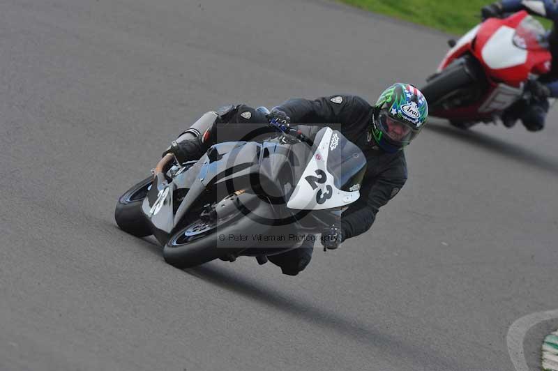 Motorcycle action photographs;anglesey circuit;anglesey trackday photographs;event digital images;eventdigitalimages;no limits trackday;oulton park circuit cheshire;peter wileman photography;trackday;trackday digital images;trackday photos;ty croes circuit wales