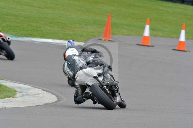 Motorcycle action photographs;anglesey circuit;anglesey trackday photographs;event digital images;eventdigitalimages;no limits trackday;oulton park circuit cheshire;peter wileman photography;trackday;trackday digital images;trackday photos;ty croes circuit wales