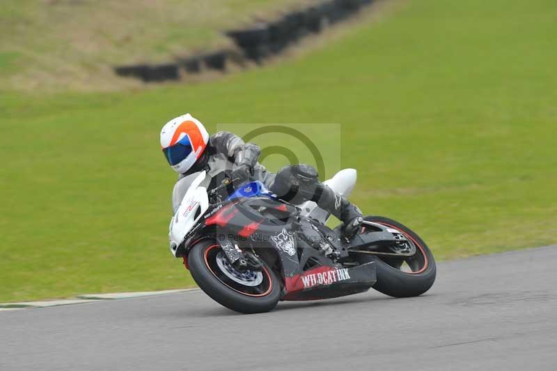 Motorcycle action photographs;anglesey circuit;anglesey trackday photographs;event digital images;eventdigitalimages;no limits trackday;oulton park circuit cheshire;peter wileman photography;trackday;trackday digital images;trackday photos;ty croes circuit wales