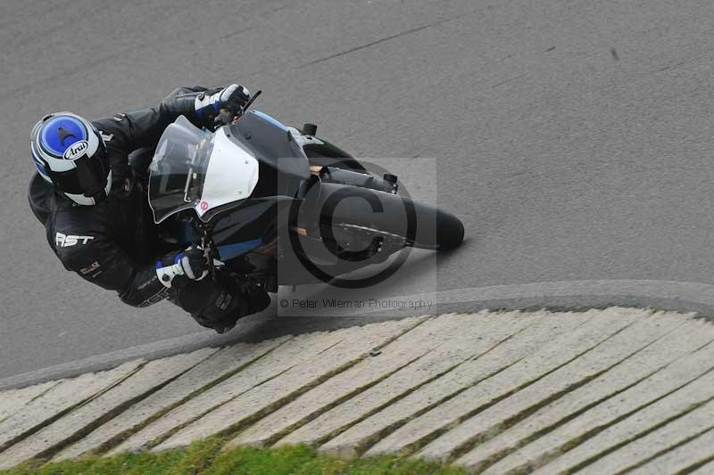 Motorcycle action photographs;anglesey circuit;anglesey trackday photographs;event digital images;eventdigitalimages;no limits trackday;oulton park circuit cheshire;peter wileman photography;trackday;trackday digital images;trackday photos;ty croes circuit wales