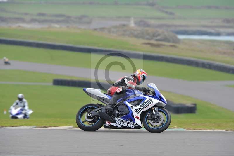 Motorcycle action photographs;anglesey circuit;anglesey trackday photographs;event digital images;eventdigitalimages;no limits trackday;oulton park circuit cheshire;peter wileman photography;trackday;trackday digital images;trackday photos;ty croes circuit wales