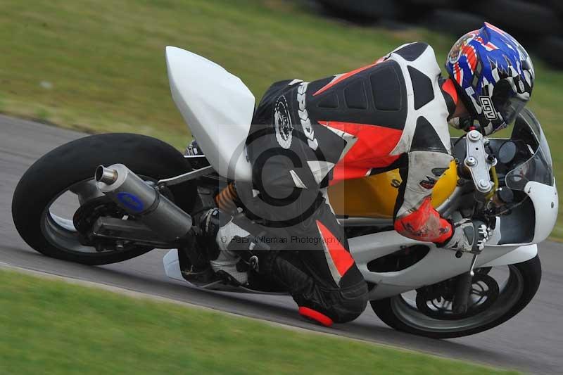 Motorcycle action photographs;anglesey circuit;anglesey trackday photographs;event digital images;eventdigitalimages;no limits trackday;oulton park circuit cheshire;peter wileman photography;trackday;trackday digital images;trackday photos;ty croes circuit wales