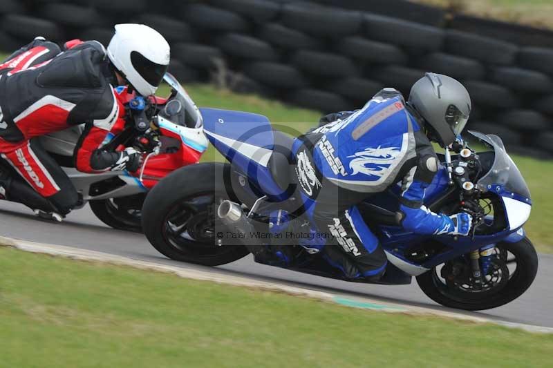 Motorcycle action photographs;anglesey circuit;anglesey trackday photographs;event digital images;eventdigitalimages;no limits trackday;oulton park circuit cheshire;peter wileman photography;trackday;trackday digital images;trackday photos;ty croes circuit wales