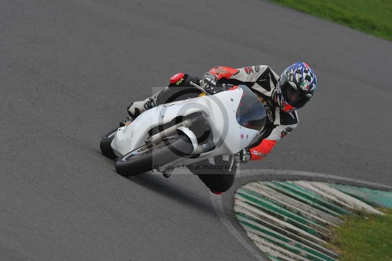 Motorcycle action photographs;anglesey circuit;anglesey trackday photographs;event digital images;eventdigitalimages;no limits trackday;oulton park circuit cheshire;peter wileman photography;trackday;trackday digital images;trackday photos;ty croes circuit wales