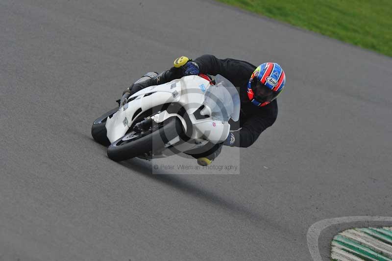 Motorcycle action photographs;anglesey circuit;anglesey trackday photographs;event digital images;eventdigitalimages;no limits trackday;oulton park circuit cheshire;peter wileman photography;trackday;trackday digital images;trackday photos;ty croes circuit wales