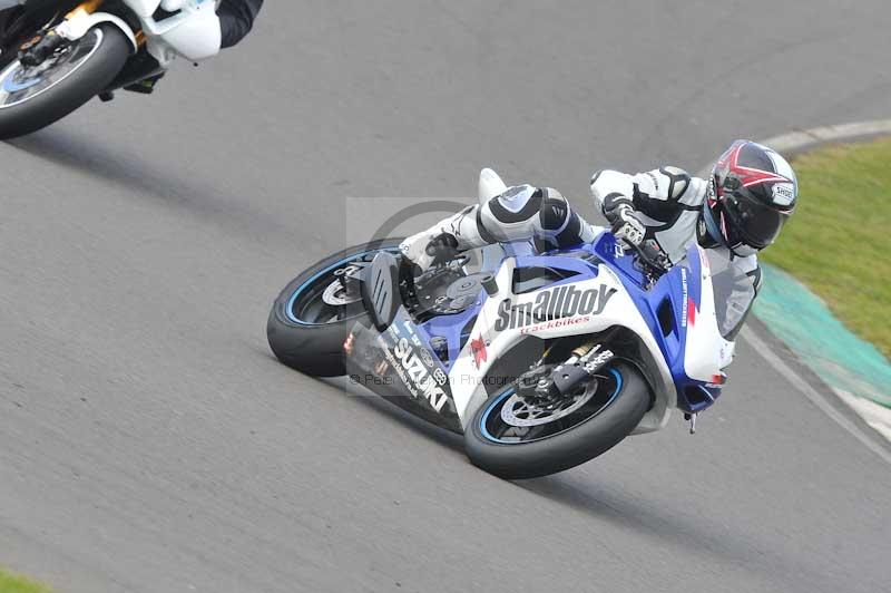 Motorcycle action photographs;anglesey circuit;anglesey trackday photographs;event digital images;eventdigitalimages;no limits trackday;oulton park circuit cheshire;peter wileman photography;trackday;trackday digital images;trackday photos;ty croes circuit wales