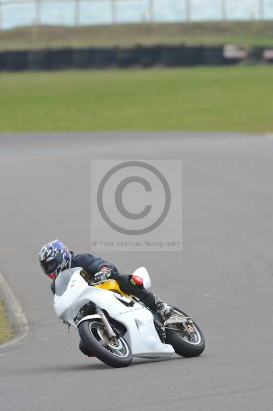 Motorcycle action photographs;anglesey circuit;anglesey trackday photographs;event digital images;eventdigitalimages;no limits trackday;oulton park circuit cheshire;peter wileman photography;trackday;trackday digital images;trackday photos;ty croes circuit wales