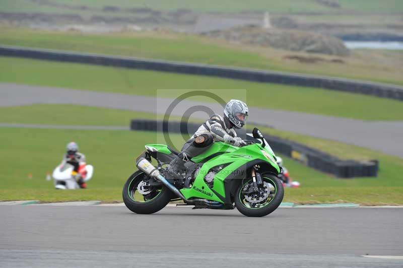 Motorcycle action photographs;anglesey circuit;anglesey trackday photographs;event digital images;eventdigitalimages;no limits trackday;oulton park circuit cheshire;peter wileman photography;trackday;trackday digital images;trackday photos;ty croes circuit wales