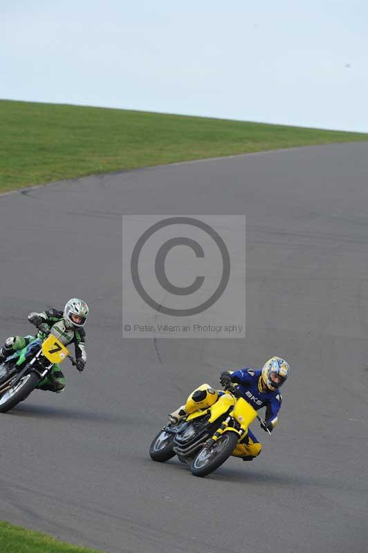 Motorcycle action photographs;anglesey circuit;anglesey trackday photographs;event digital images;eventdigitalimages;no limits trackday;oulton park circuit cheshire;peter wileman photography;trackday;trackday digital images;trackday photos;ty croes circuit wales