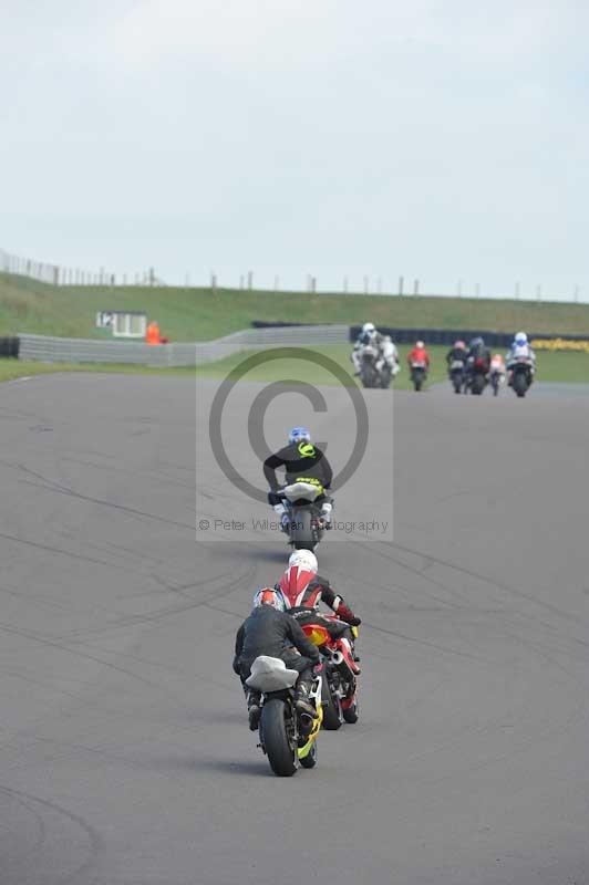 Motorcycle action photographs;anglesey circuit;anglesey trackday photographs;event digital images;eventdigitalimages;no limits trackday;oulton park circuit cheshire;peter wileman photography;trackday;trackday digital images;trackday photos;ty croes circuit wales