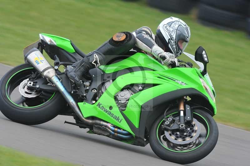 Motorcycle action photographs;anglesey circuit;anglesey trackday photographs;event digital images;eventdigitalimages;no limits trackday;oulton park circuit cheshire;peter wileman photography;trackday;trackday digital images;trackday photos;ty croes circuit wales
