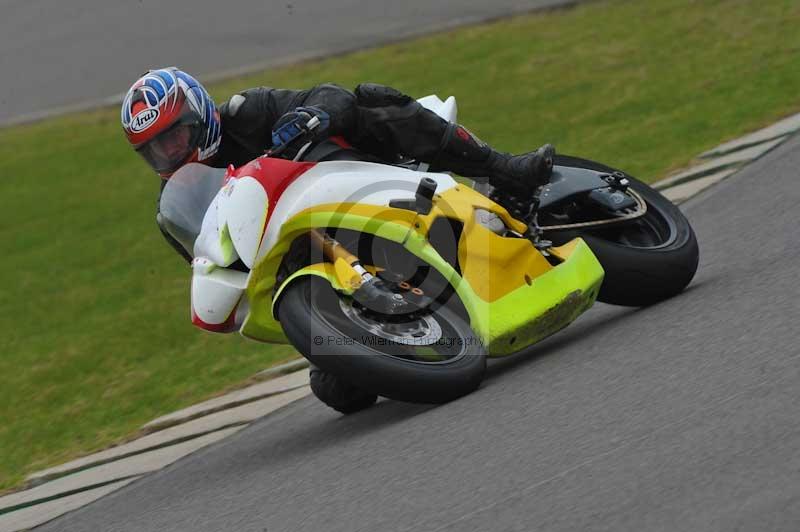 Motorcycle action photographs;anglesey circuit;anglesey trackday photographs;event digital images;eventdigitalimages;no limits trackday;oulton park circuit cheshire;peter wileman photography;trackday;trackday digital images;trackday photos;ty croes circuit wales