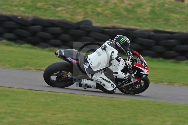 Motorcycle action photographs;anglesey circuit;anglesey trackday photographs;event digital images;eventdigitalimages;no limits trackday;oulton park circuit cheshire;peter wileman photography;trackday;trackday digital images;trackday photos;ty croes circuit wales