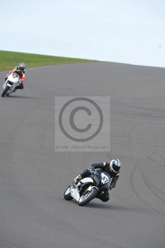 Motorcycle action photographs;anglesey circuit;anglesey trackday photographs;event digital images;eventdigitalimages;no limits trackday;oulton park circuit cheshire;peter wileman photography;trackday;trackday digital images;trackday photos;ty croes circuit wales