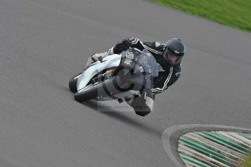 Motorcycle action photographs;anglesey circuit;anglesey trackday photographs;event digital images;eventdigitalimages;no limits trackday;oulton park circuit cheshire;peter wileman photography;trackday;trackday digital images;trackday photos;ty croes circuit wales