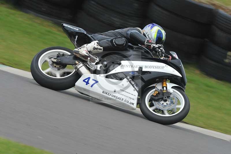 Motorcycle action photographs;anglesey circuit;anglesey trackday photographs;event digital images;eventdigitalimages;no limits trackday;oulton park circuit cheshire;peter wileman photography;trackday;trackday digital images;trackday photos;ty croes circuit wales