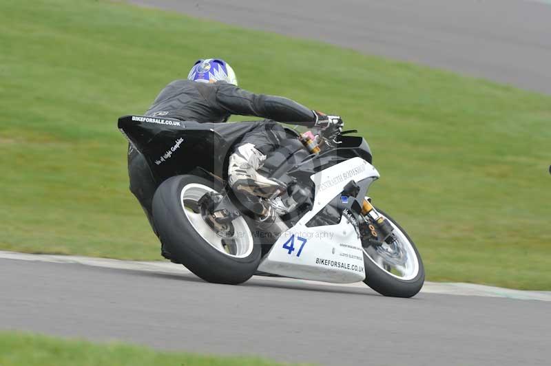 Motorcycle action photographs;anglesey circuit;anglesey trackday photographs;event digital images;eventdigitalimages;no limits trackday;oulton park circuit cheshire;peter wileman photography;trackday;trackday digital images;trackday photos;ty croes circuit wales