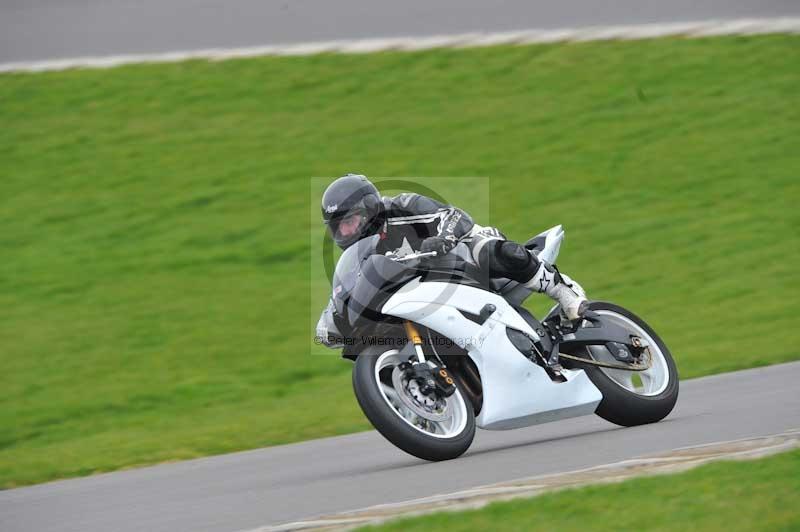 Motorcycle action photographs;anglesey circuit;anglesey trackday photographs;event digital images;eventdigitalimages;no limits trackday;oulton park circuit cheshire;peter wileman photography;trackday;trackday digital images;trackday photos;ty croes circuit wales
