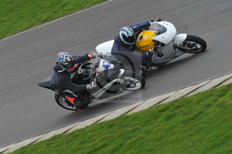 Motorcycle action photographs;anglesey circuit;anglesey trackday photographs;event digital images;eventdigitalimages;no limits trackday;oulton park circuit cheshire;peter wileman photography;trackday;trackday digital images;trackday photos;ty croes circuit wales