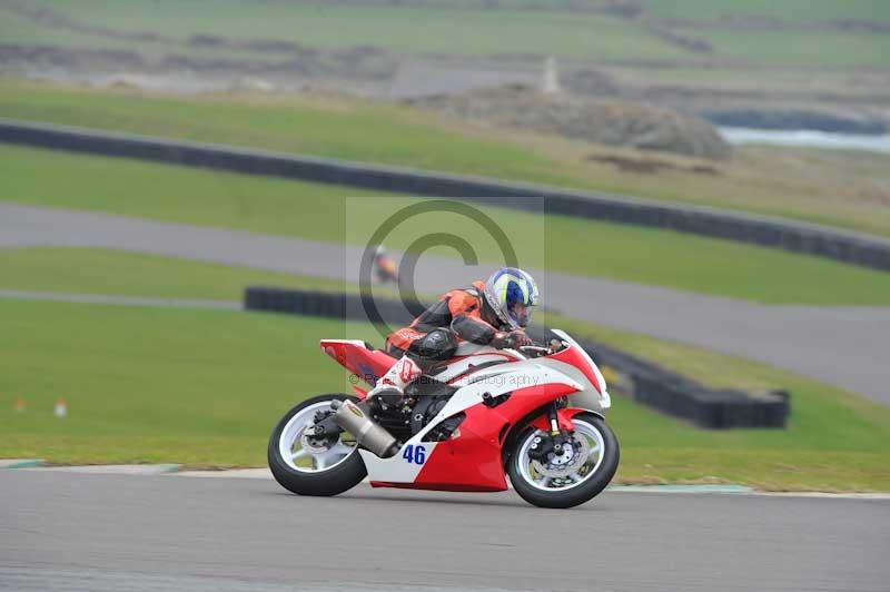 Motorcycle action photographs;anglesey circuit;anglesey trackday photographs;event digital images;eventdigitalimages;no limits trackday;oulton park circuit cheshire;peter wileman photography;trackday;trackday digital images;trackday photos;ty croes circuit wales